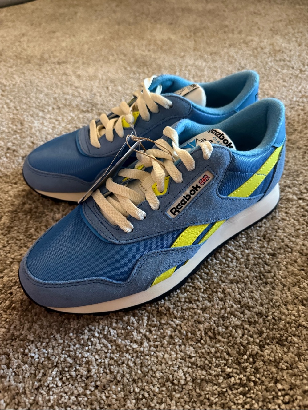 Reebok Classic Nylon Sneakers, Blue/Solar Acid Yellow.  NWT, Men’s size 7